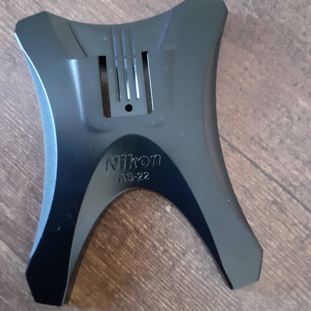 Nikon Speedlight stand